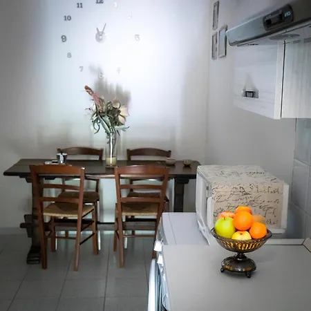 La Casa Di Clara * Naples